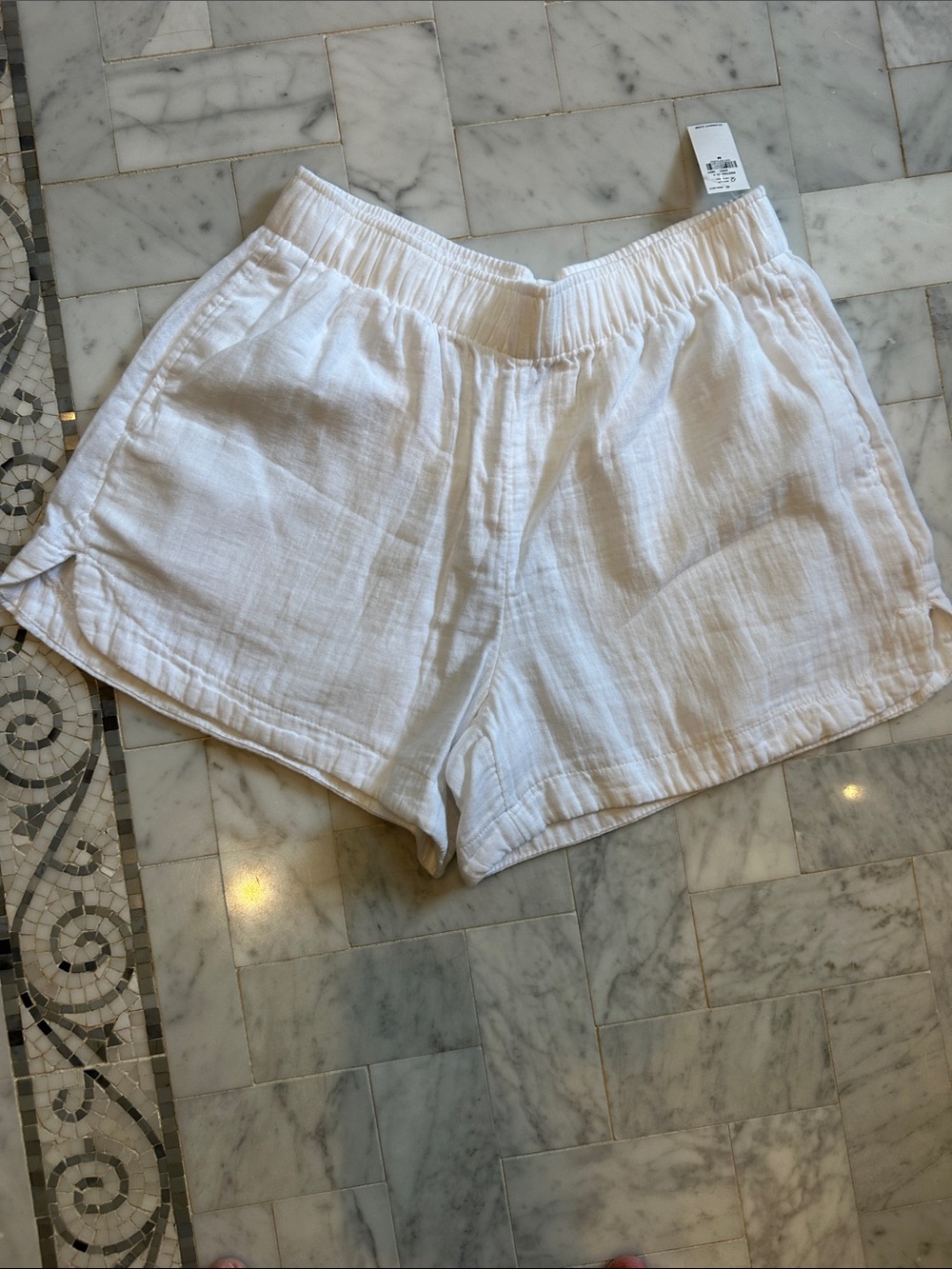 Old Navy White Elastic-Waist 100% Cotton Gauze Shorts